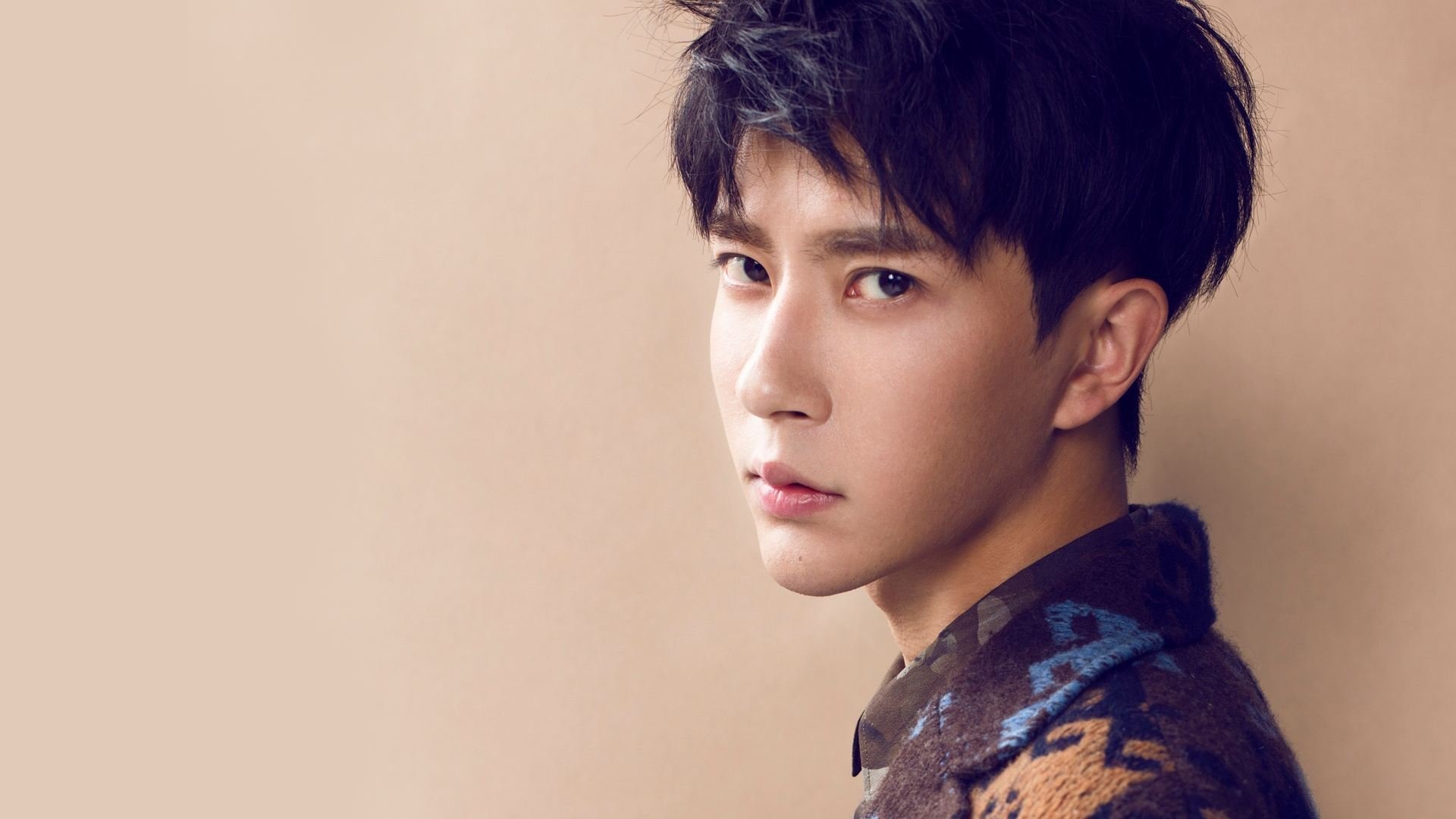 法甲荣耀战：锐利攻势助球队勇夺冠军