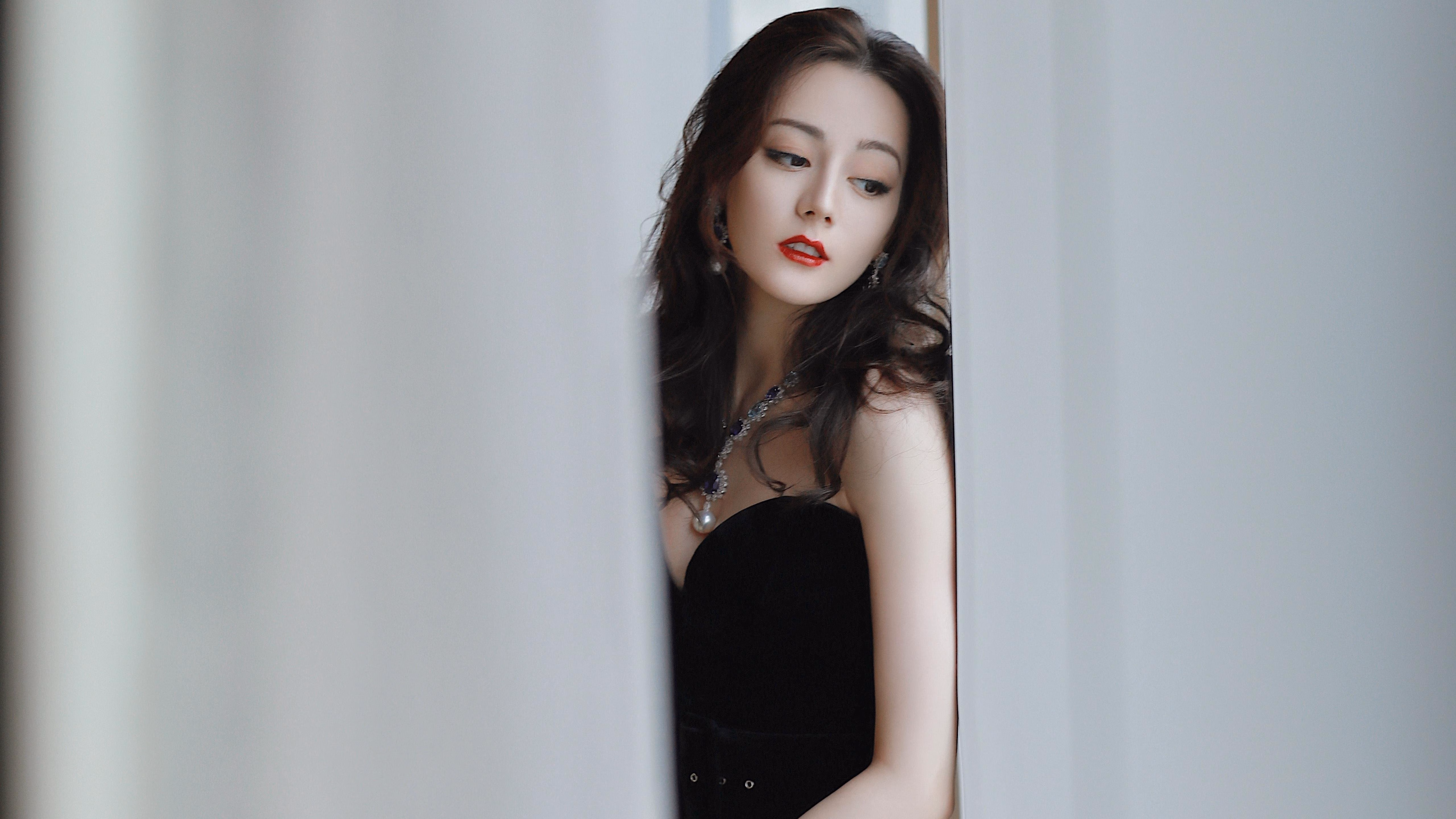 热火球员晒健身照展现极致体型管理,热火球员照片