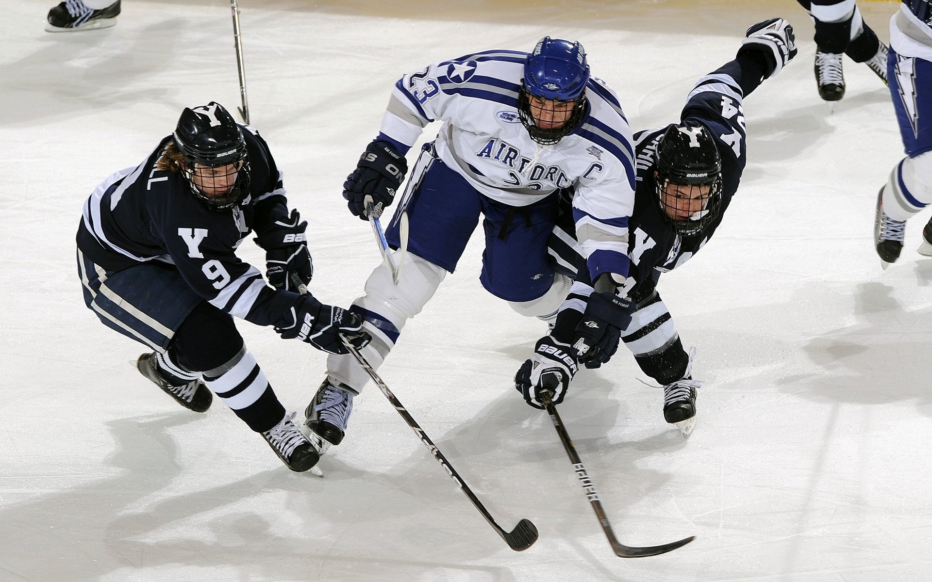 爱游戏体育入口-运动科技结合生物识别提升训练精度，运动训练生物学监控方法
